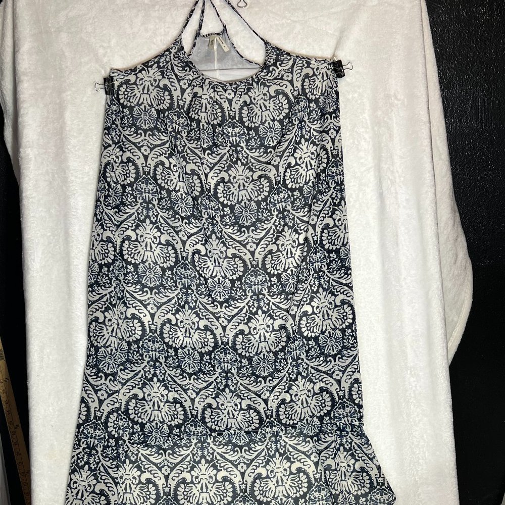 TRUTH Maxi Lightweight spaghetti straps Dress size M.